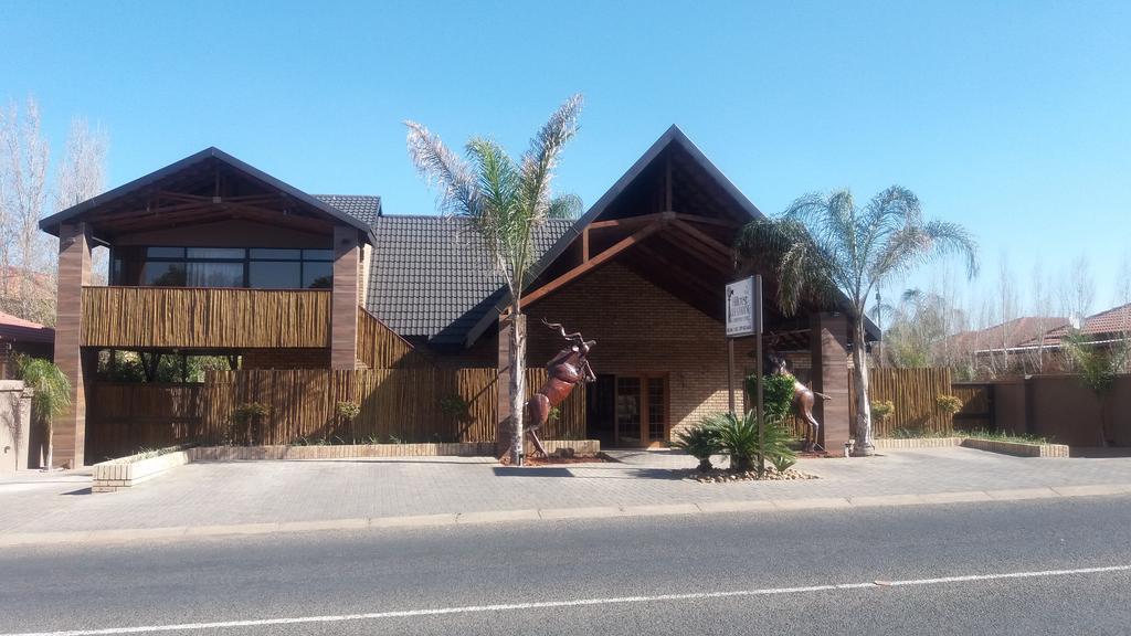 Hillcrest Guest House Kimberley Exterior photo